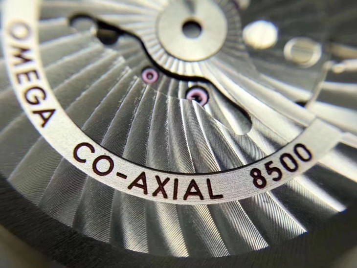 VS厂欧米茄007幽灵党-最强自研8500一体机芯