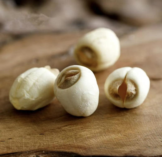 2025新莲上市【江西广昌手工白莲子】地标性非遗传统手工制作  可生吃 无硫熏  冷水炖煮粉糯清香 入口即化 回归到农家本味 商品图4