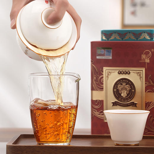 国畅丨金毛毫 英红九号 英德红茶 特级 150g 买2罐配手提袋 商品图2