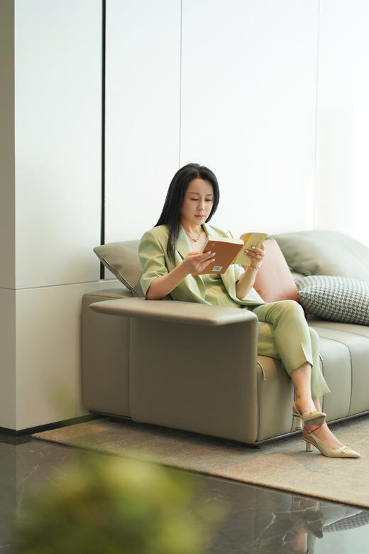 【环保真丝】Laurel劳芮经典v领百搭吊带LWL342B00800   商品图4