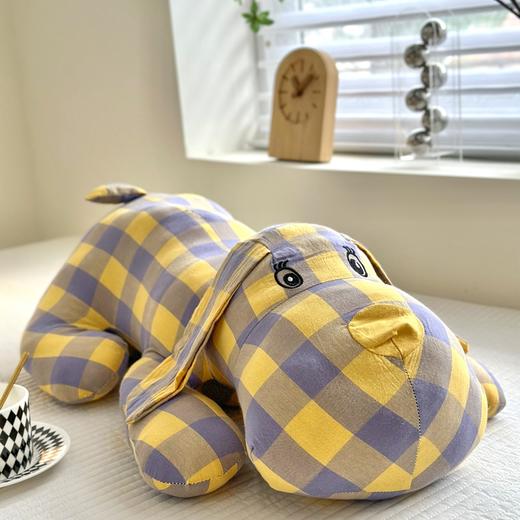 纯棉全棉色织水洗棉格子小萌狗趴趴狗抱枕 商品图3