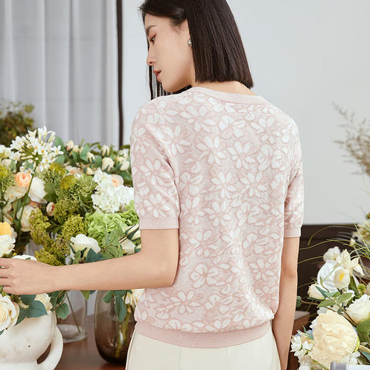 玳莎圆领短袖套头针织衫女2023年早秋新款小众镂空提花设计感T恤  DC33102 商品图3