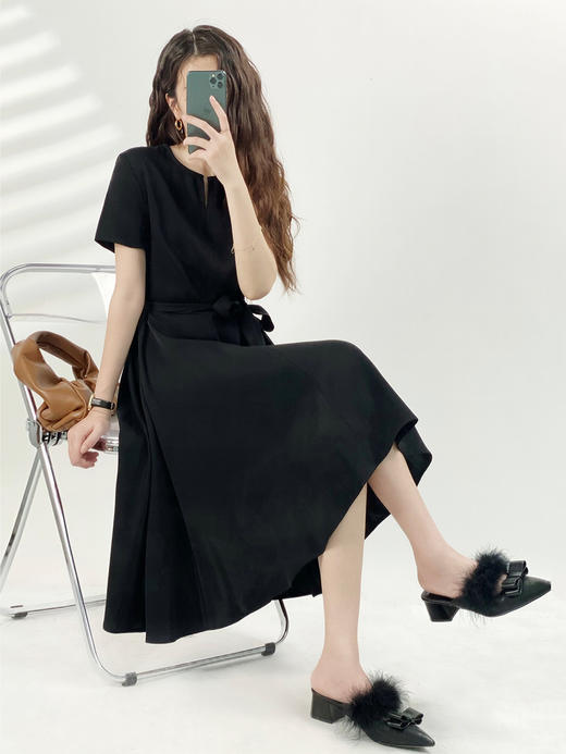 YX【现货7天】气质轻熟风不规则连衣裙女2023夏季新款韩版小众中长款过膝裙子 商品图1