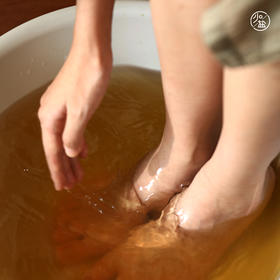 44.三伏期间，要如何泡脚效果更好？