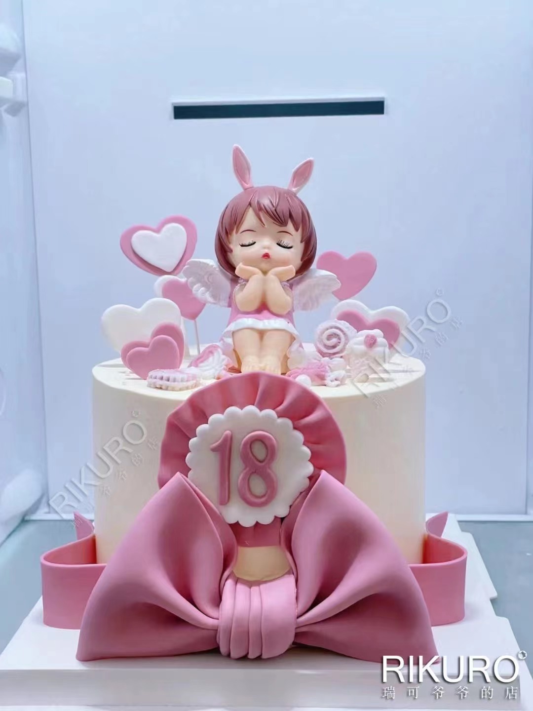 【翻糖蝴蝶结小公主】百变水果奶油蛋糕