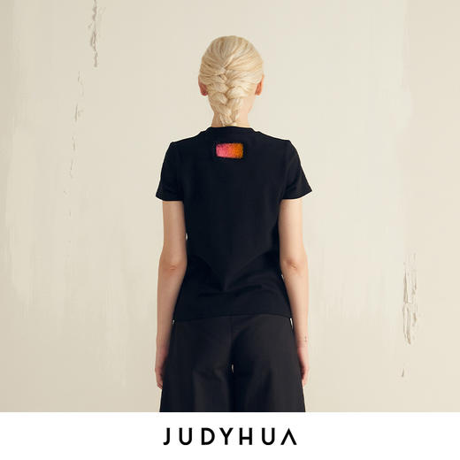 JUDYHUA 抽象几何修身Tee 商品图0