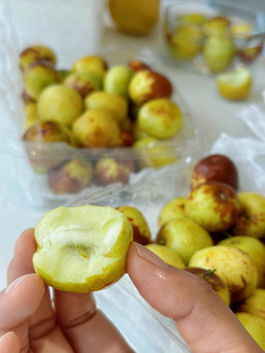 【陕西大荔冬枣】👑水果界VC✅自然熟，不早采✅核小肉厚，不卡嗓，一口下去脆爽化渣✅高标准种植，带0农残检测证书 ✅五星产地！品质甄选！新鲜配送！ 商品图3