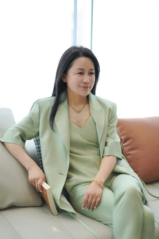 【环保真丝】Laurel劳芮经典v领百搭吊带LWL342B00800   商品图2