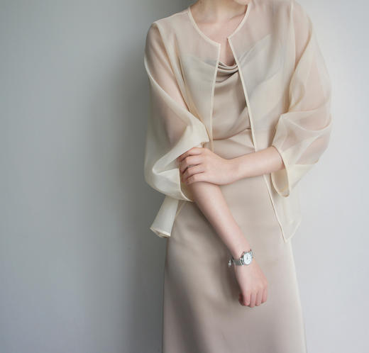 2023感醋酸丝吊带连衣裙女夏缎面礼服裙宴会气质裙子修身 商品图3