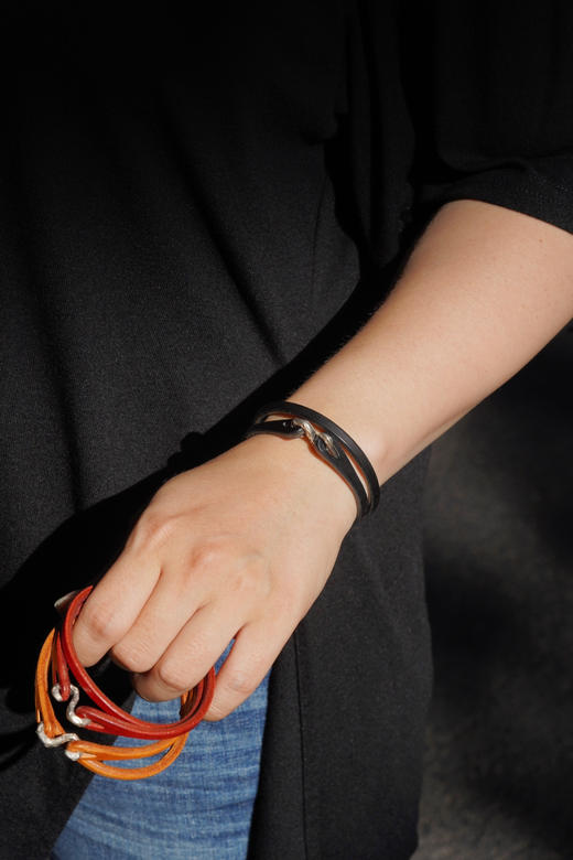 夏日限定｜牛皮银扣手链 商品图3