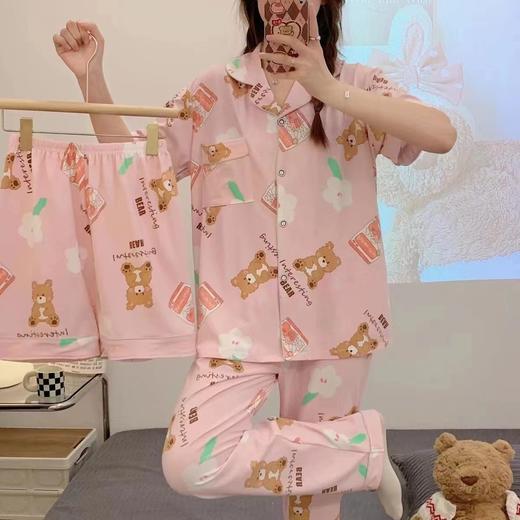 新款可爱ins风短袖三件套装，适合家居休闲场合。柔软舒适面料呵护肌肤，让你在家中享受自在生活。春夏秋三季款为您打造轻松舒适的穿搭，让您时刻保持青春活力。 商品图0