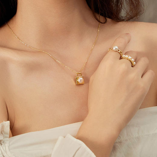 热卖【石榴婆精选】MANREYA玛芮雅 “心有锁爱”淡水珍珠项链 商品图4