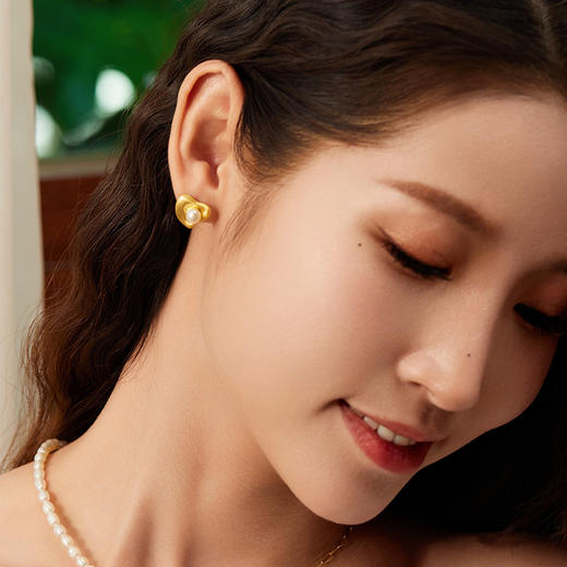 Manreya玛芮雅“炽热絮语”铜镀金淡水珍珠耳钉轻奢法式小众 商品图2