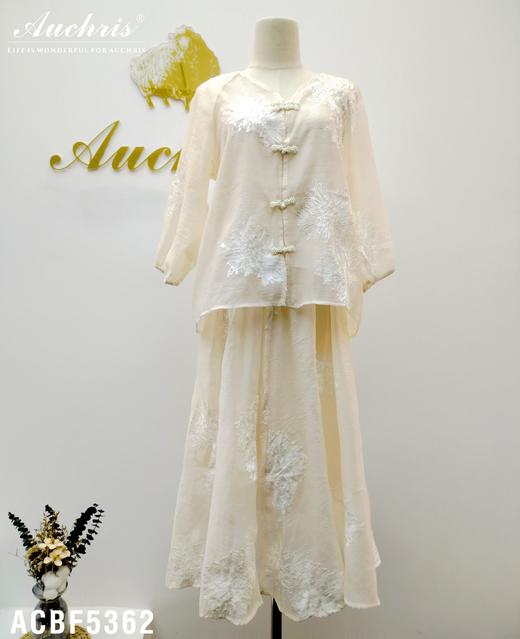 AUChris 小富婆优雅国风精致刺绣套装 商品图0