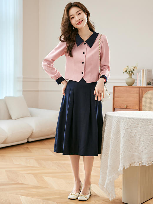 【1件85折】熙世界2025秋装新款法式气质翻领上衣百褶半身裙小香风两件套装 商品图3