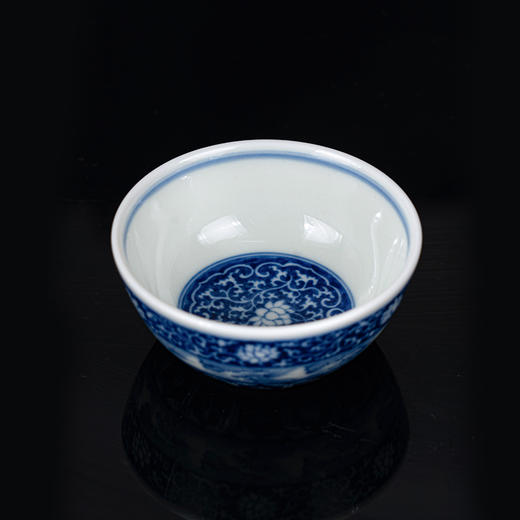 青花柴窑内画碧海生花卧足杯 商品图1