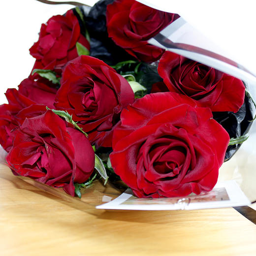 【甜糖蜜语】9枝红玫瑰花束 商品图3