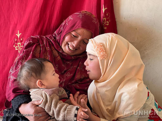 为阿富汗妇女和儿童提供一个卫生包（含肥皂、卫生巾和毛巾等17种卫生用品） 商品图6