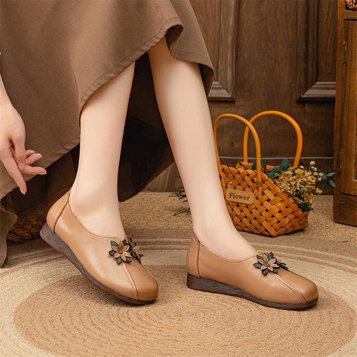 民族风妈妈鞋平跟坡跟，复古花朵深口牛筋底中老年单鞋MLD-6605 商品图1