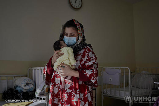 为阿富汗妇女和儿童提供一个卫生包（含肥皂、卫生巾和毛巾等17种卫生用品） 商品图11