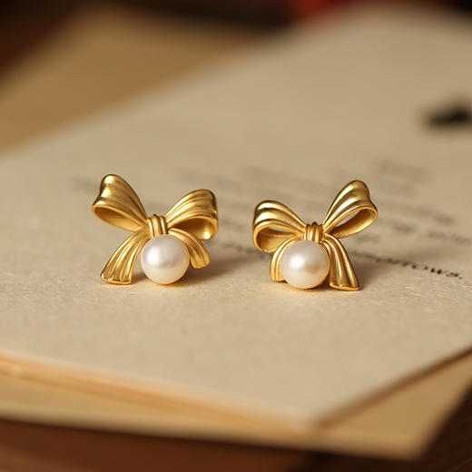 Manreya玛芮雅 “恣意热恋”淡水珍珠铜镀金耳钉法式浪漫小众文艺 商品图4