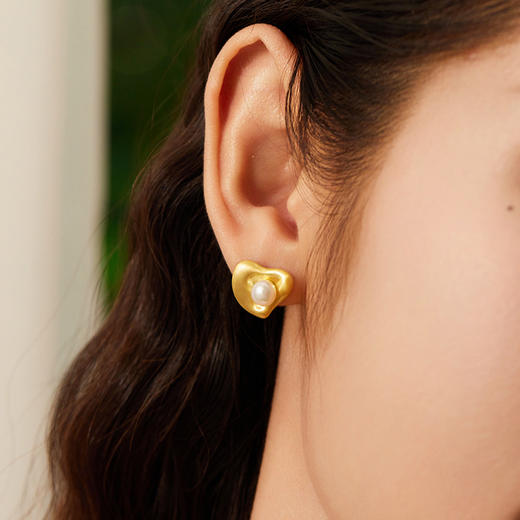 Manreya玛芮雅“炽热絮语”铜镀金淡水珍珠耳钉轻奢法式小众 商品图4