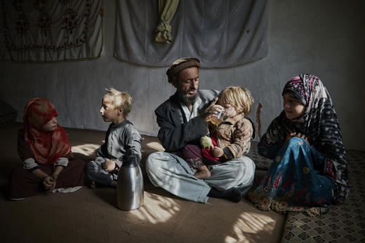 为阿富汗家庭提供一套家庭过冬帐篷套件 商品图8