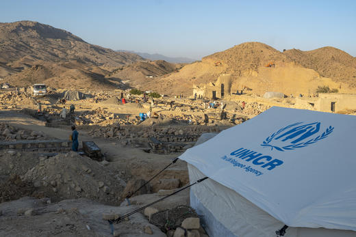 为阿富汗家庭提供一张4x5米塑料防水布 商品图5