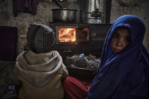 为阿富汗家庭提供一套五人使用的厨具和餐具套装 商品图8