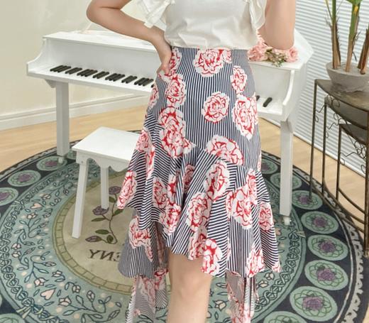 SM臣禾印花不规则荷叶边半裙9301920322 商品图0