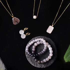 精选温润老熟的和田玉冰底烟紫玉料首饰系列