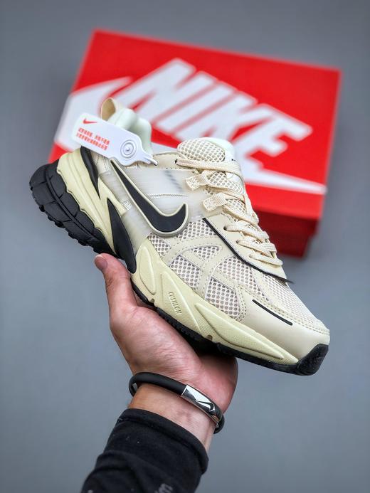 耐克Nike V2K Runtekk 3XL 减震防滑复古低帮跑步鞋 商品图1