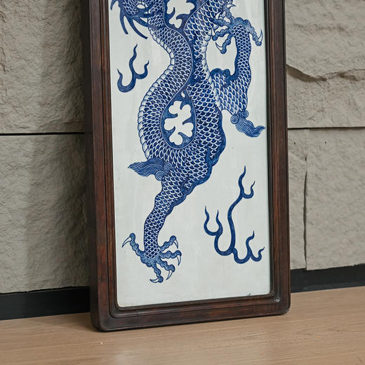 民国 红木框青花龙纹瓷板画挂屏 商品图3