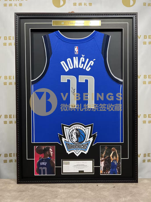 收藏系列 东契奇 独行侠队77号浅蓝色 亲笔签名球衣 商品图1