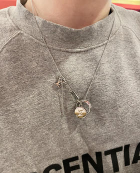 .送人自留合适！！只有85套！！过奢品鉴定的货！ 路易威登ouis Vuitton 三合一项链 戒指吊坠项链「男女通用」