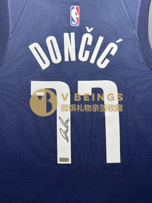 收藏系列 东契奇 独行侠队77号蓝色 亲笔签名球衣 商品图2