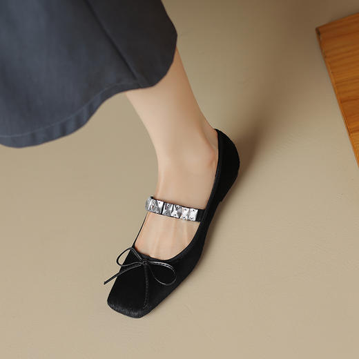 个性百搭，镶钻蝴蝶结平底单鞋NJMK-K670 商品图8