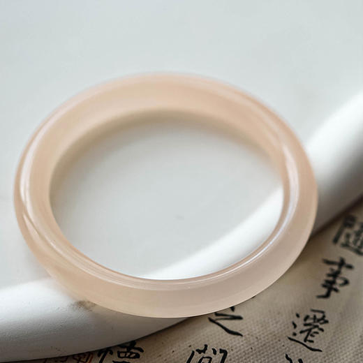 「全套礼盒新中式·藕粉&青白玉手镯」BAOFANDI宝梵迪天然纯阿富汗玉藕粉手镯天然青白玉冰透圆润手镯·全球购·🇨🇳爆仓3-5天发货 商品图5