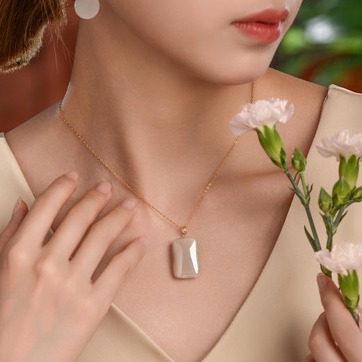 精选温润老熟的和田玉冰底烟紫玉料首饰系列 商品图5