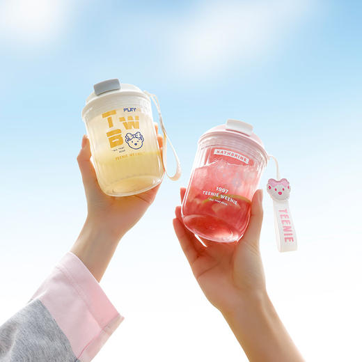 TeenieWeenie梦幻假日咖啡杯子高颜值新款便携塑料tritan随行夏季水杯 商品图0