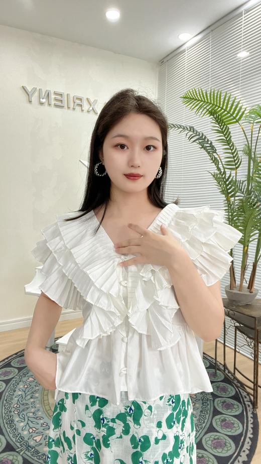 M1臣禾褶皱花瓣袖上衣K222050506 商品图2