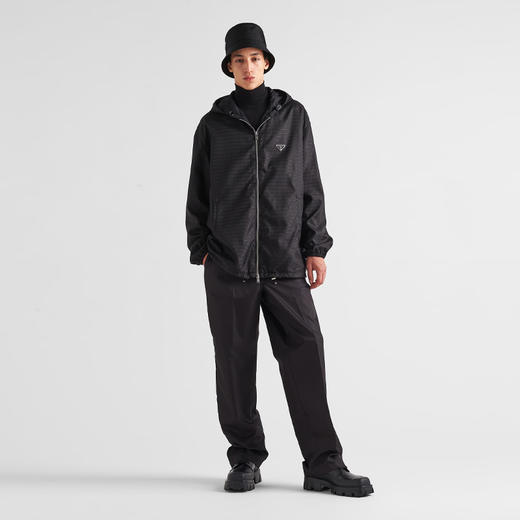 PRADA 普拉达 男士 Re-Nylon 再生尼龙金属三角形徽标连帽外套 黑色 SGC057 11FC F0002 商品图3