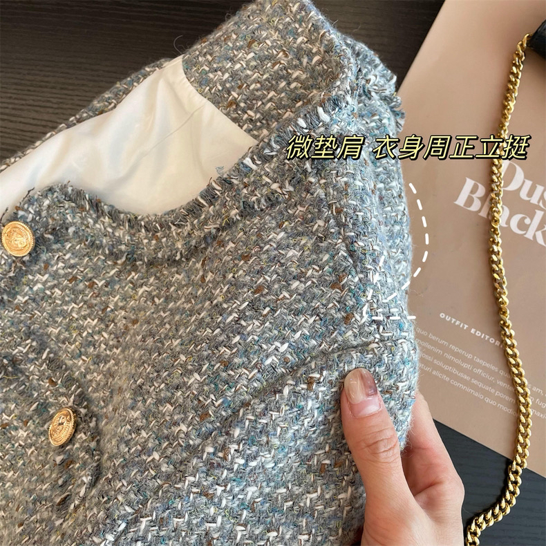 早秋款小香风粗纺外套