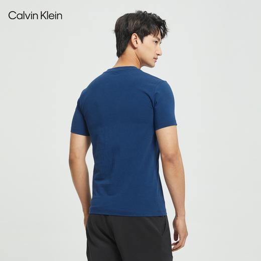 【海南专供价】CKJ男士时尚简约圆领拼色印花透气休闲短袖T恤J319952 商品图3
