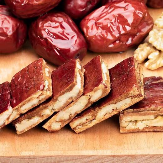 【买三送二！枣核派大枣夹核桃】红枣仁派250g ，口感香甜可口，营养丰富，散装休闲零食健康 商品图0