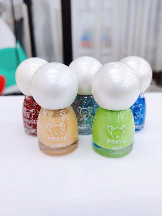 【小西记】儿童水性可剥指甲油套装，中国儿童化妆品认证🏆60%含水量，清透不闷甲✅新升级10free配方，天然不伤指甲✅不染色不残留，一撕即卸✅国际安全认证，安全无毒无味。 商品图3