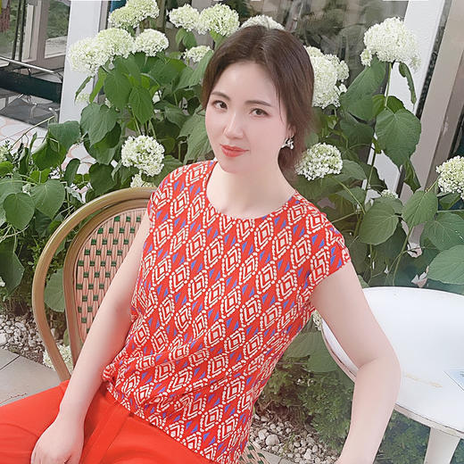 圣三利女装 新款异域波西米亚印花轻薄连袖圆领衫，上衣SL2022140 商品图3