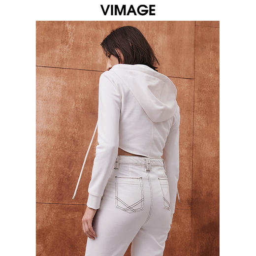 VIMAGE纬漫纪203秋季新款时尚休闲显瘦连帽女上衣V2003611 商品图5