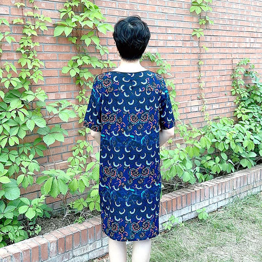 圣三利女装 新款多色艺术印花夏季中长款印花连衣裙SL1927212 商品图2