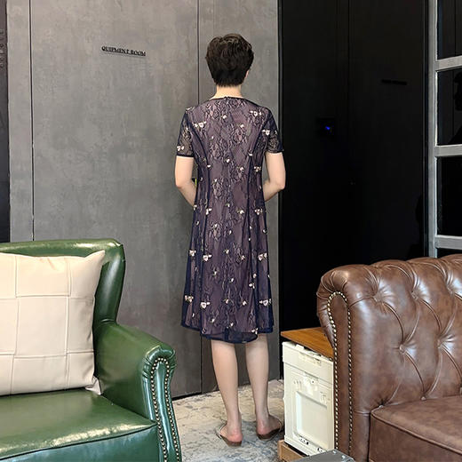 圣三利女装 新款刺绣蕾丝镂空连衣裙SL2027209 商品图2